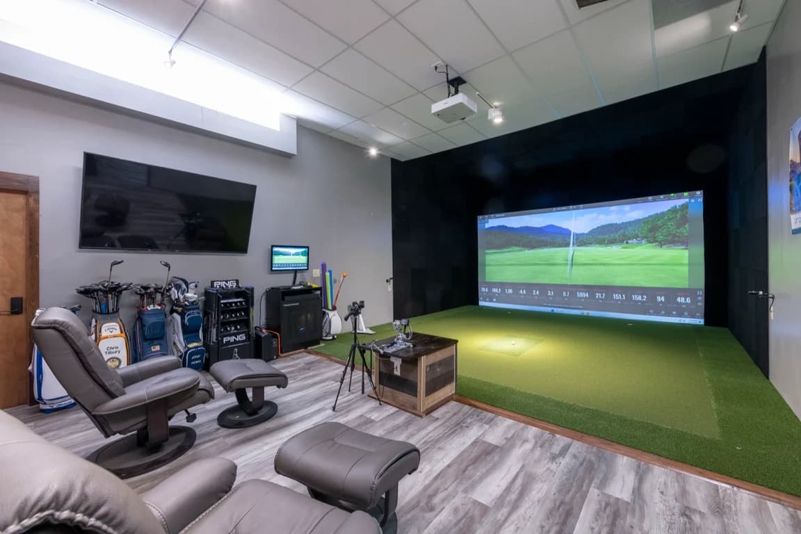 The private teaching studio: TrackMan bay, fitting carts, and high-speed cameras